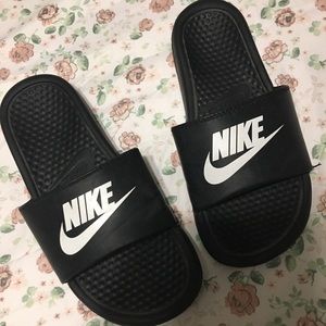 Nike Black Slides